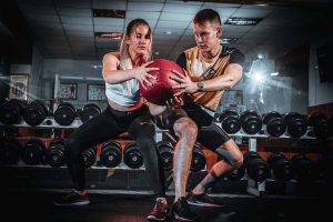 Comment gonfler un ballon de gym (fitness) ?